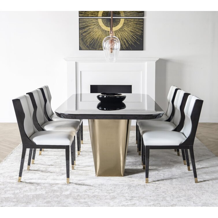 Oakland table and discount chairs